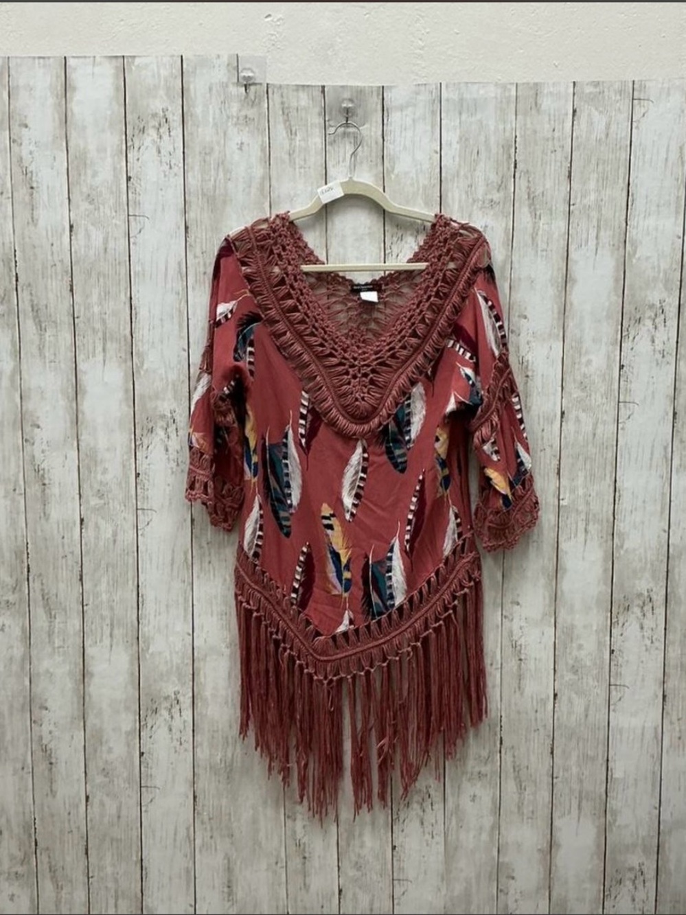 Boho Fringed Crochet V-Neck Feather Print Women's Medium Top - Rust